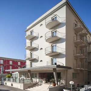 Jana Hotel