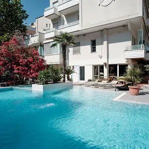 Si Hotel